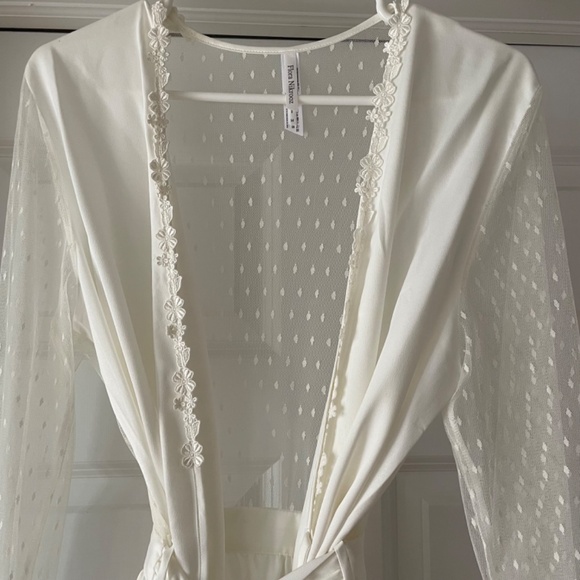 Flora Nikrooz Showstopper Robe - Ivory - Picture 3 of 4